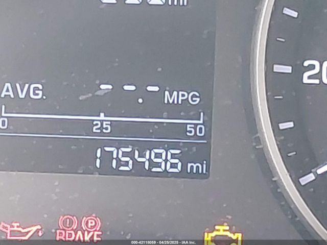 KMHD74LF8HU065490 Hyundai ELANTRA SE