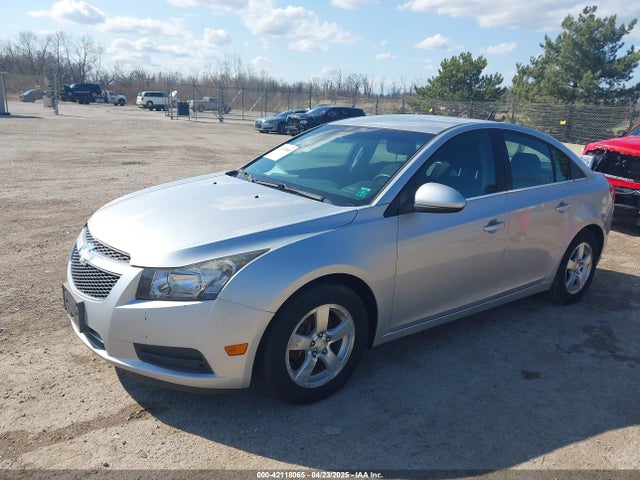 Chevrolet Cruze 1lt Auto 2014 1G1PC5SBXE7329975 Image 2
