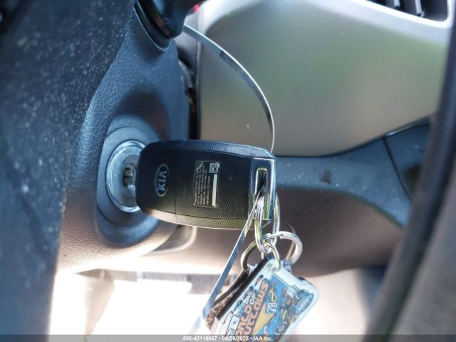 KNDPB3AC4G7812616 KIA Sportage Lx