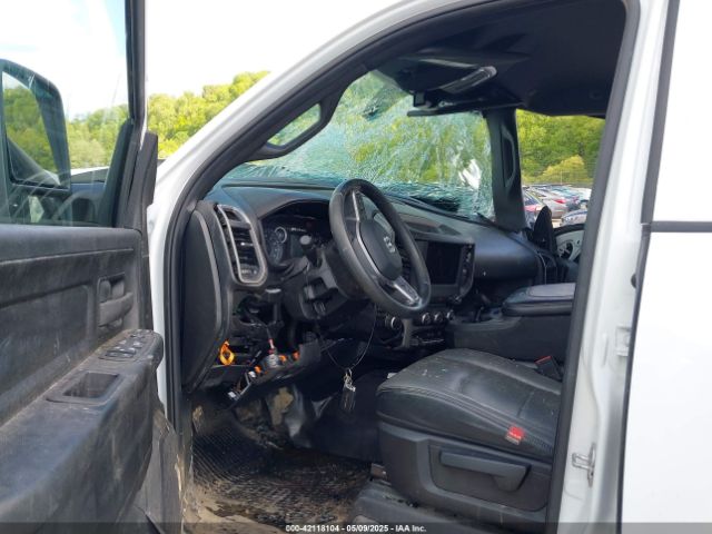 3C6UR5HJ9PG564714 RAM 2500 Tradesman  4x4 8' Box
