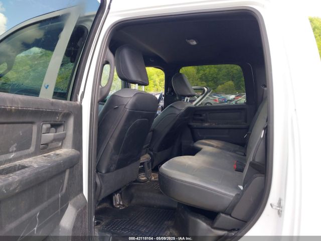 3C6UR5HJ9PG564714 RAM 2500 Tradesman  4x4 8' Box