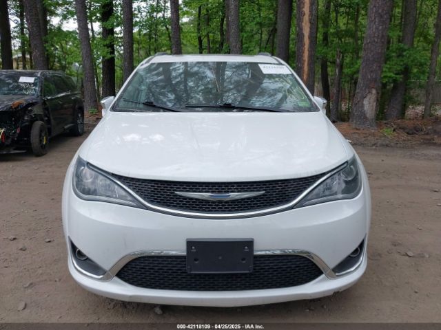 2C4RC1GG7JR149276 Chrysler Pacifica Limited