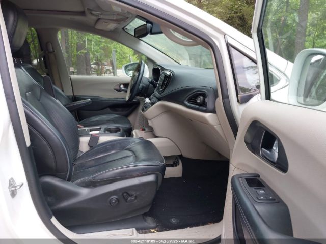 2C4RC1GG7JR149276 Chrysler Pacifica Limited