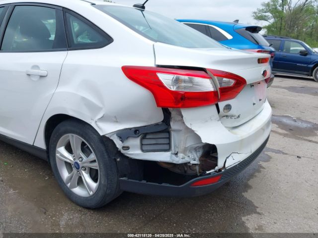 1FADP3F21EL224140 Ford FOCUS SE
