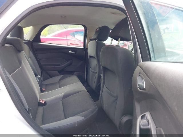 1FADP3F21EL224140 Ford FOCUS SE