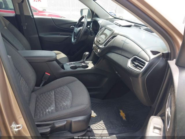 2GNAXUEV9K6169267 Chevrolet EQUINOX LT