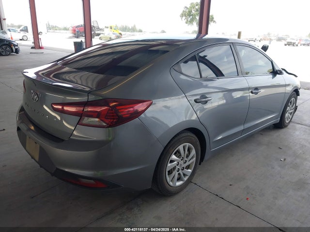 Hyundai ELANTRA SE 2019 KMHD74LF7KU818921 Image 4