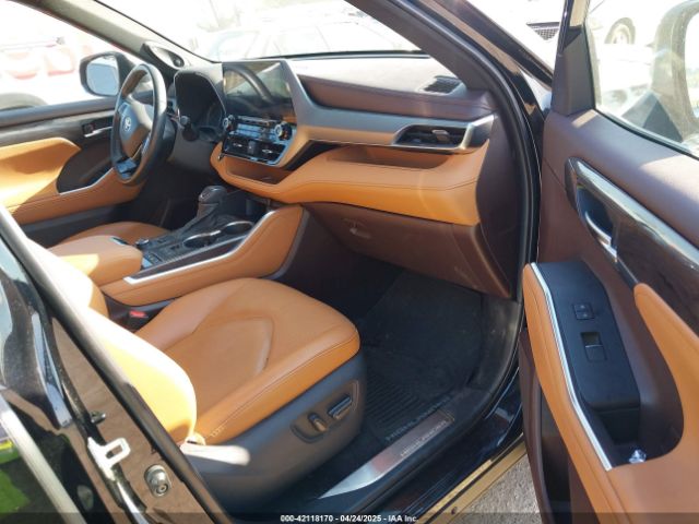 5TDFZRBH4LS047654 Toyota Highlander Platinum