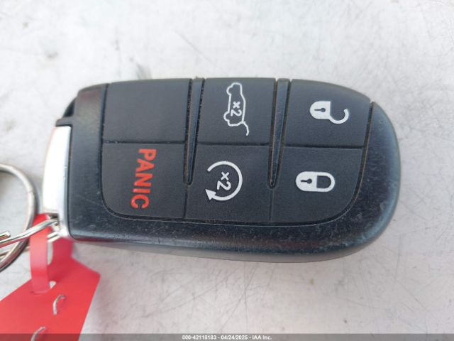 1C4RJEAG3LC220295 Jeep Grand Cherokee Laredo E 4x2