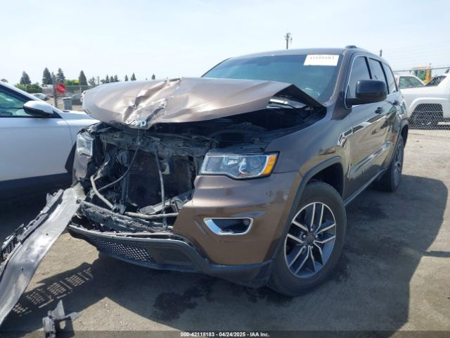1C4RJEAG3LC220295 Jeep Grand Cherokee Laredo E 4x2
