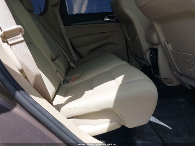 1C4RJEAG3LC220295 Jeep Grand Cherokee Laredo E 4x2