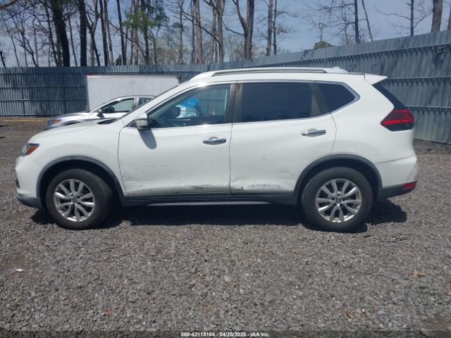 KNMAT2MVXHP584388 Nissan ROGUE SV