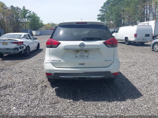 KNMAT2MVXHP584388 Nissan ROGUE SV