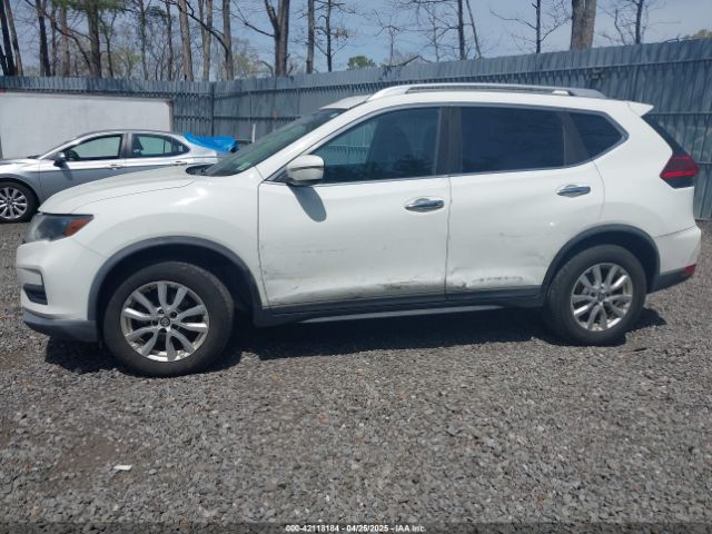KNMAT2MVXHP584388 Nissan ROGUE SV
