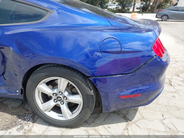 1FA6P8AM5G5300125 Ford Mustang V6