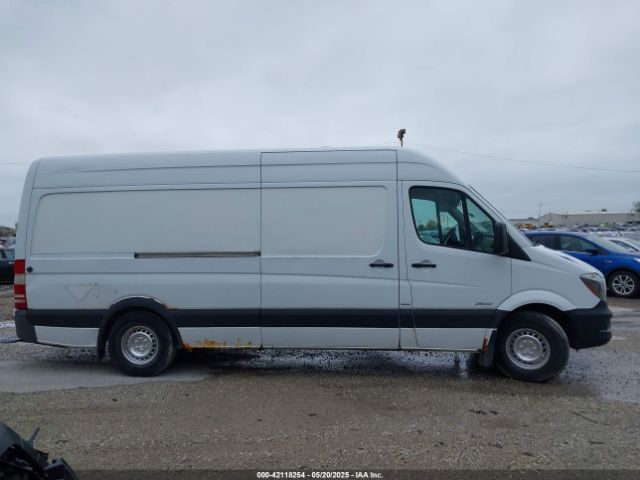 WD3PE8DE1E5899704 Mercedes-Benz Sprinter 2500 High Roof