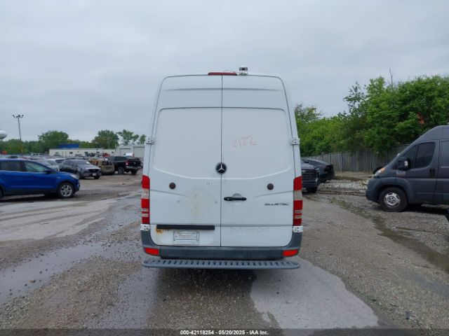 WD3PE8DE1E5899704 Mercedes-Benz Sprinter 2500 High Roof