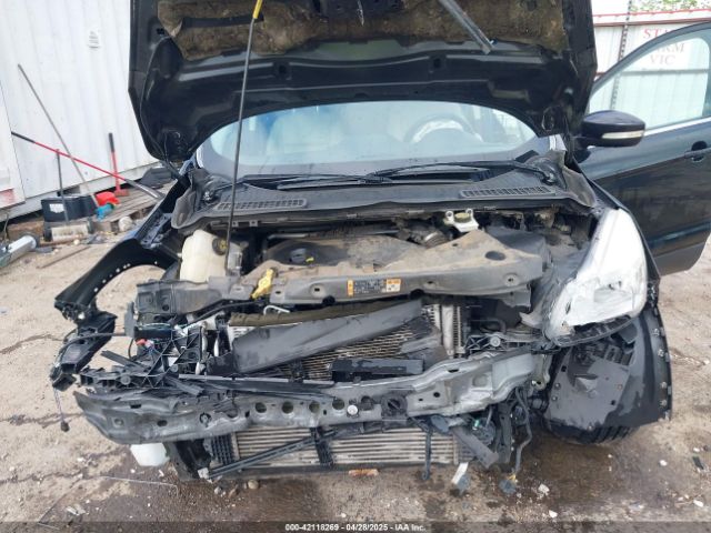 1FMCU0JX5EUB22801 Ford Escape Titanium