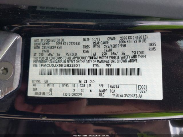 1FMCU0JX5EUB22801 Ford Escape Titanium