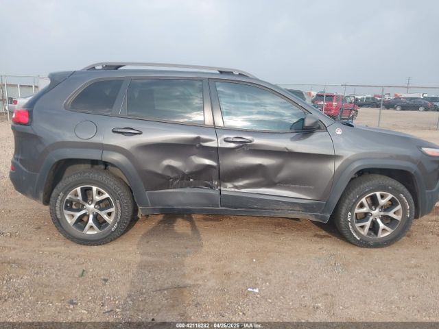 1C4PJMBS8GW242205 Jeep Cherokee Trailhawk