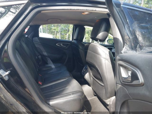 1C3CCCCBXFN650313 Chrysler 200 C