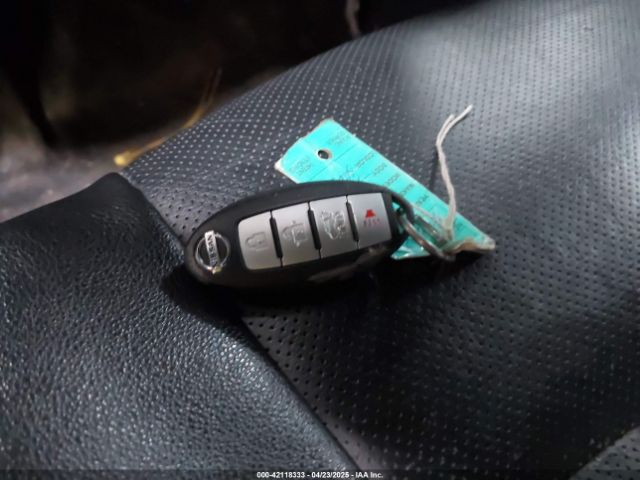 5N1AT2MV2GC737041 Nissan Rogue Sl