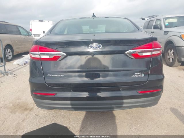 3FA6P0LU8KR126779 Ford Fusion Hybrid Se