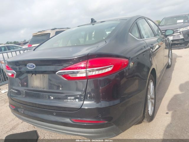 3FA6P0LU8KR126779 Ford Fusion Hybrid Se