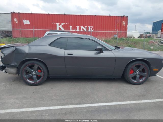 2C3CDYAGXEH180199 Dodge Challenger Rallye Redline