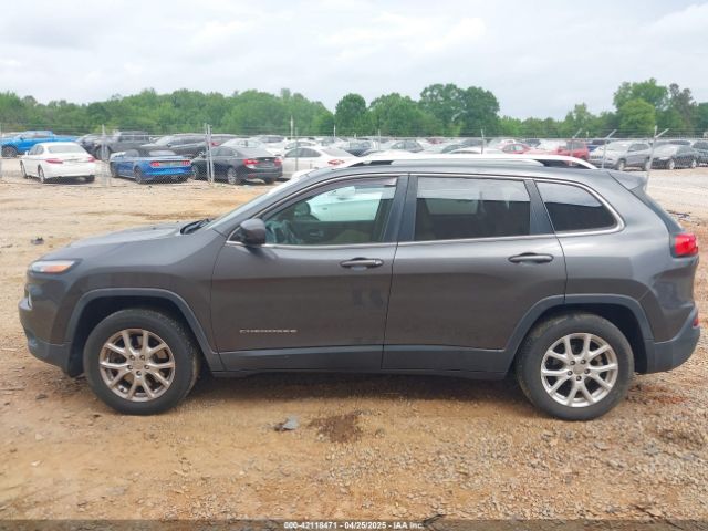 1C4PJLCB7FW620909 Jeep Cherokee Latitude