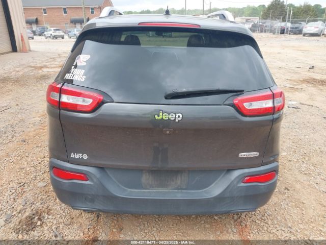 1C4PJLCB7FW620909 Jeep Cherokee Latitude