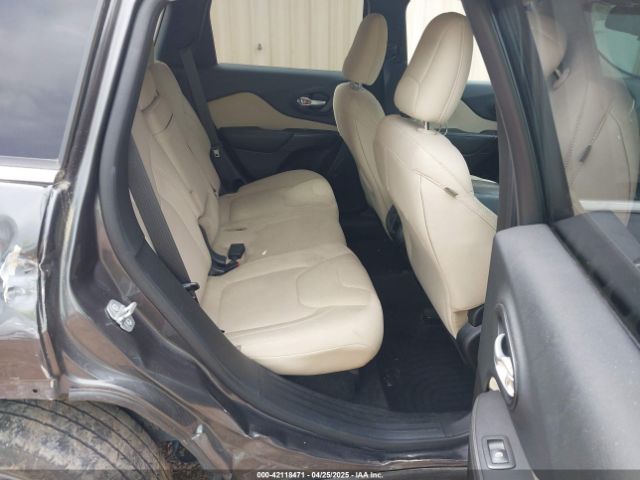 1C4PJLCB7FW620909 Jeep Cherokee Latitude