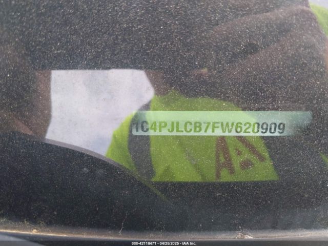 1C4PJLCB7FW620909 Jeep Cherokee Latitude