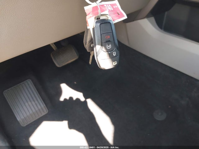 1FTFX1E5XJKG09599 Ford F-150 Xlt
