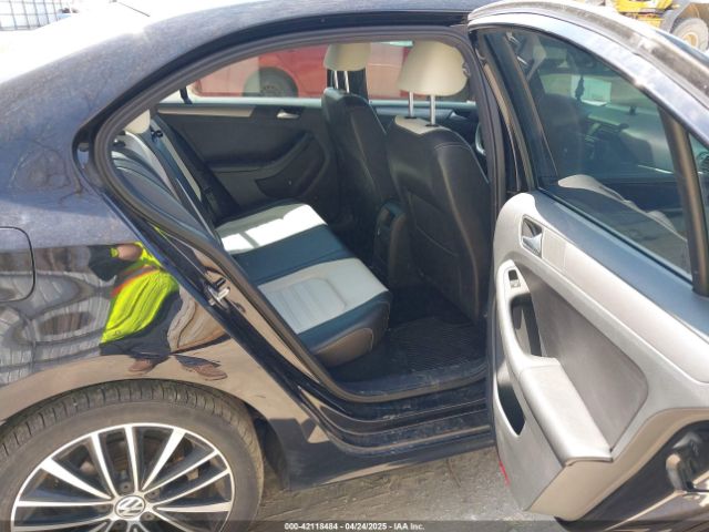 3VWD17AJ1GM404282 Volkswagen Jetta 1.8t Sport