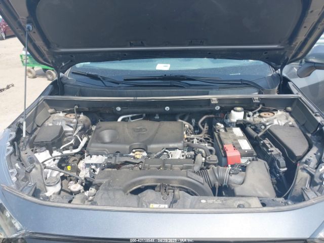 2T3G1RFV6LC091022 Toyota RAV4 LE