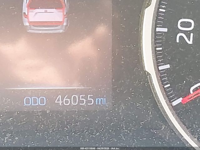2T3G1RFV6LC091022 Toyota RAV4 LE