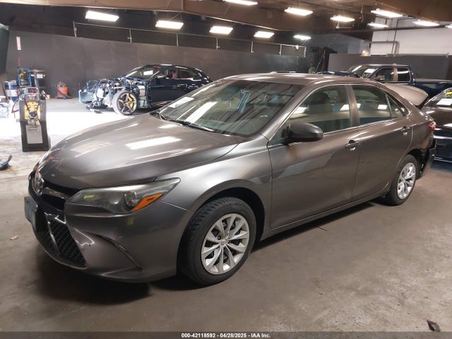 4T1BF1FK8HU640267 Toyota CAMRY SE