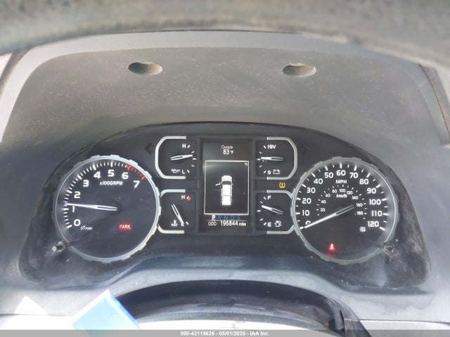 5TFDW5F14JX698683 Toyota Tundra Sr5 5.7l V8