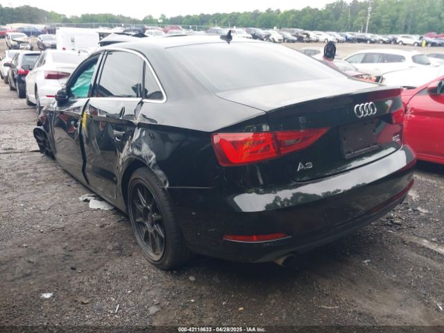 2015 AUDI A3 WAUEFGFF6F1017832 Photo 2