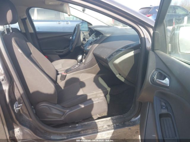 1FADP3K26GL279188 Ford FOCUS SE