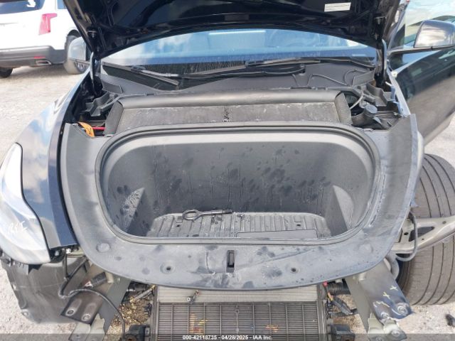 7SAYGDEE9RA293261 Tesla Model Y Long Range Dual Motor All-wheel Drive