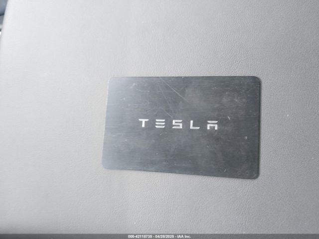 7SAYGDEE9RA293261 Tesla Model Y Long Range Dual Motor All-wheel Drive