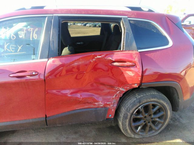 1C4PJMCS9GW162829 Jeep Cherokee Latitude