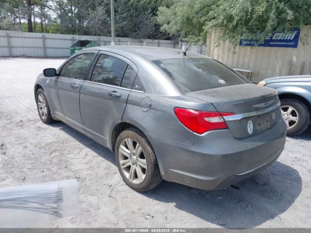 2011 CHRYSLER 200 1C3BC1FG0BN602899 Photo 2