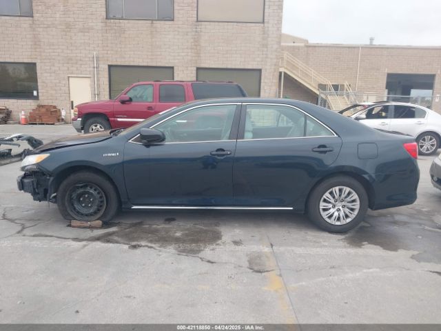 4T1BD1FK5EU113983 Toyota Camry Hybrid Le