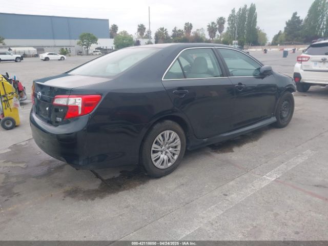 4T1BD1FK5EU113983 Toyota Camry Hybrid Le