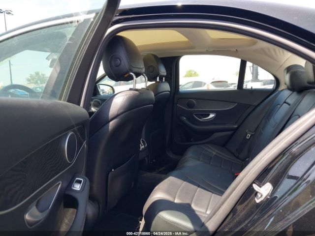55SWF4JBXHU218250 Mercedes-Benz C 300 Luxury/sport