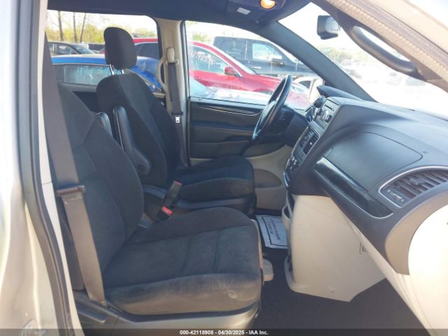2C4RDGBG6HR563120 Dodge Grand Caravan Se Plus