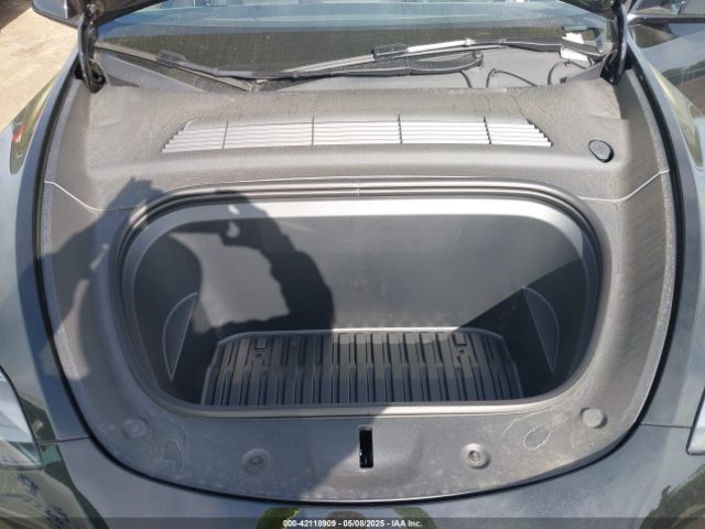 7SAYGDEEXSF247365 Tesla Model Y Long Range Dual Motor All-wheel Drive